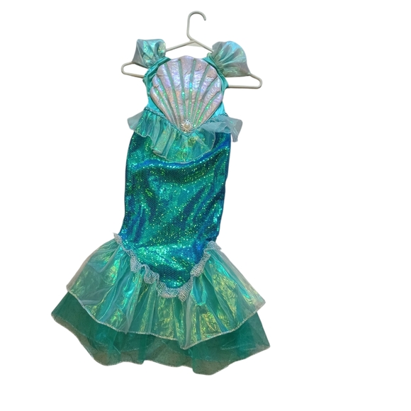 GILLIANS CLOSET Other - GILLIANS CLOSET Sparkling SEQUINS Green Blue Mermaid Costume for Kids Size 5-6